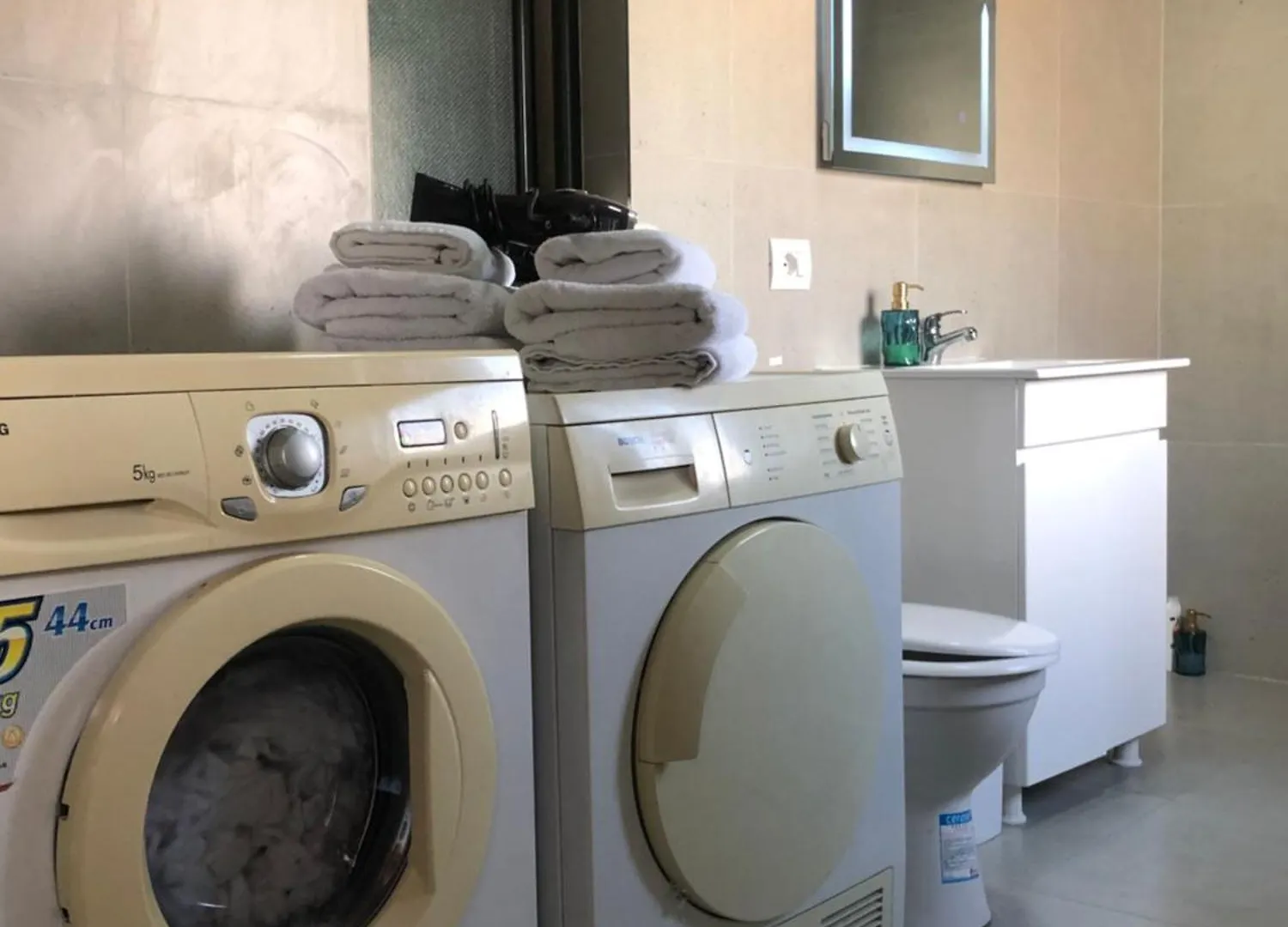 شقة Downtown Penthouse تيرانا
